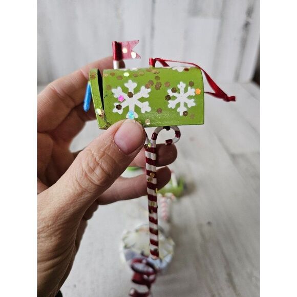 Metal Santa mailbox ornament tree snow globe Xmas set - Picture 6 of 12